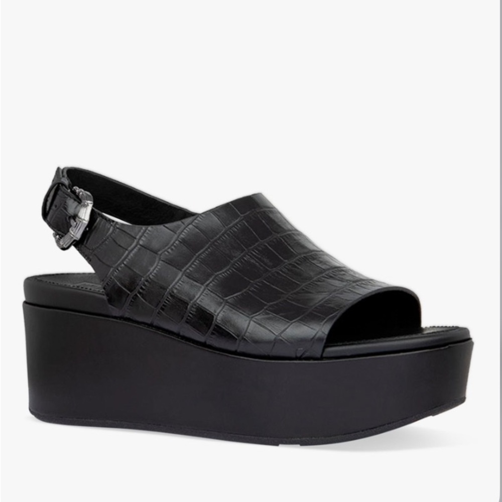 FitFlop Eloise Black Leather Croc-Print Sandal Size 10
